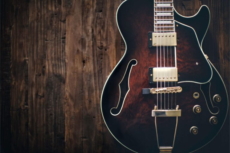 guitar2 4 768x512